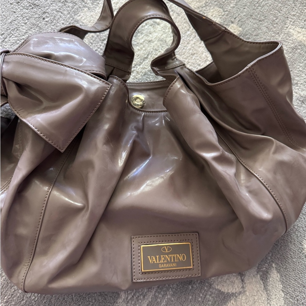 Valentino Garavani Taupe Nuage Lacca Hobo Bag